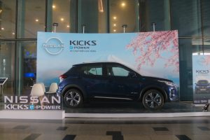 su kien trung bay kicks