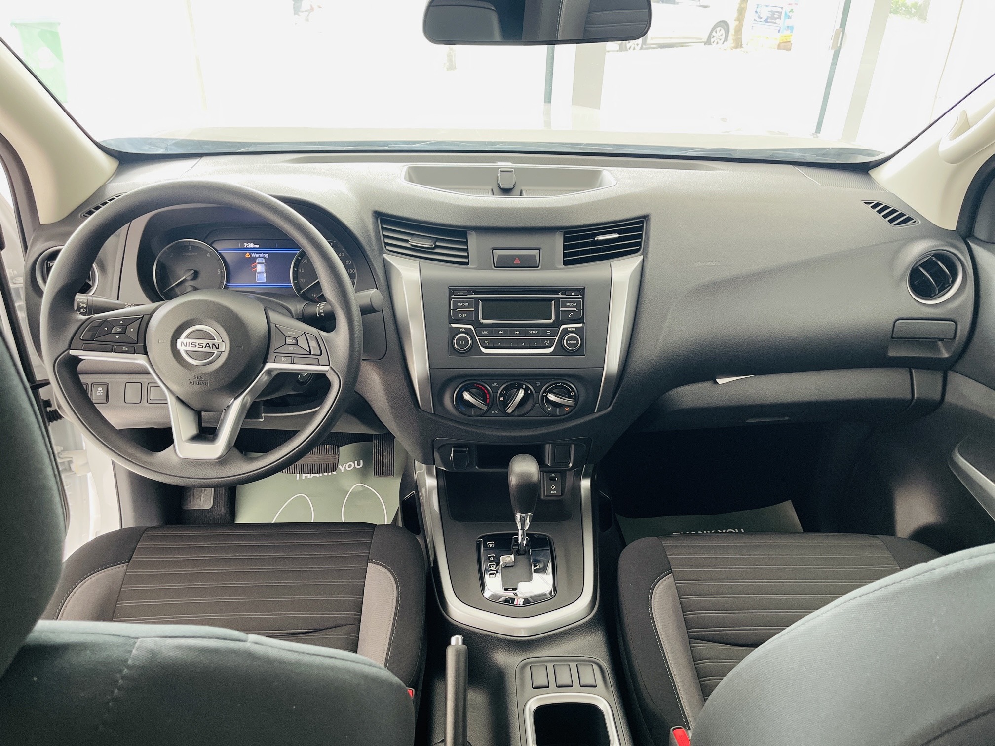 Nội thất Nissan Navara EL 2024