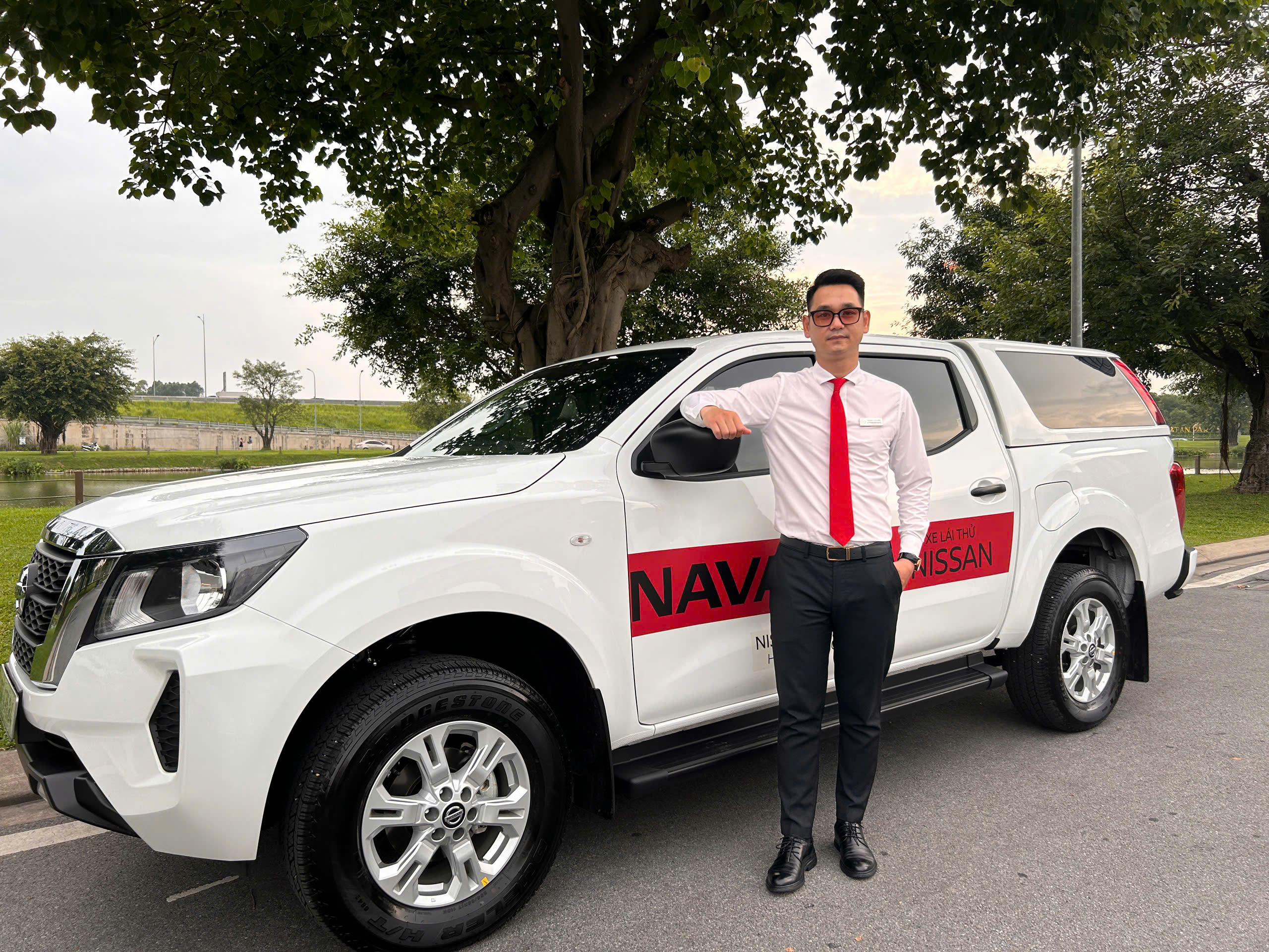 Nissan Navara EL 2024 nâng cấp
