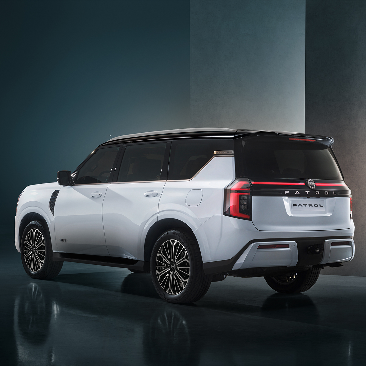 Nissan Patrol 2026 Chính Thức Lộ Diện: Thiết Kế Mới, Sức Mạnh Đáng Kinh Ngạc 2 PATROL 2025 Launch VLP Design 3A1