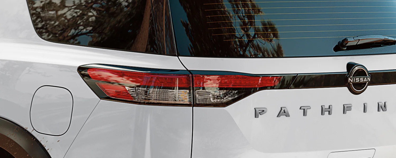 2026 nissan pathfinder rear view tailgate bumper design lightbox D