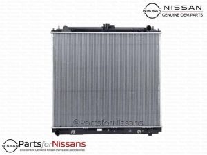 két nước Nissan Navara chính hãng